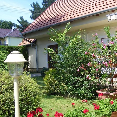 Erika Apartmanhazak Hévíz Exterior foto