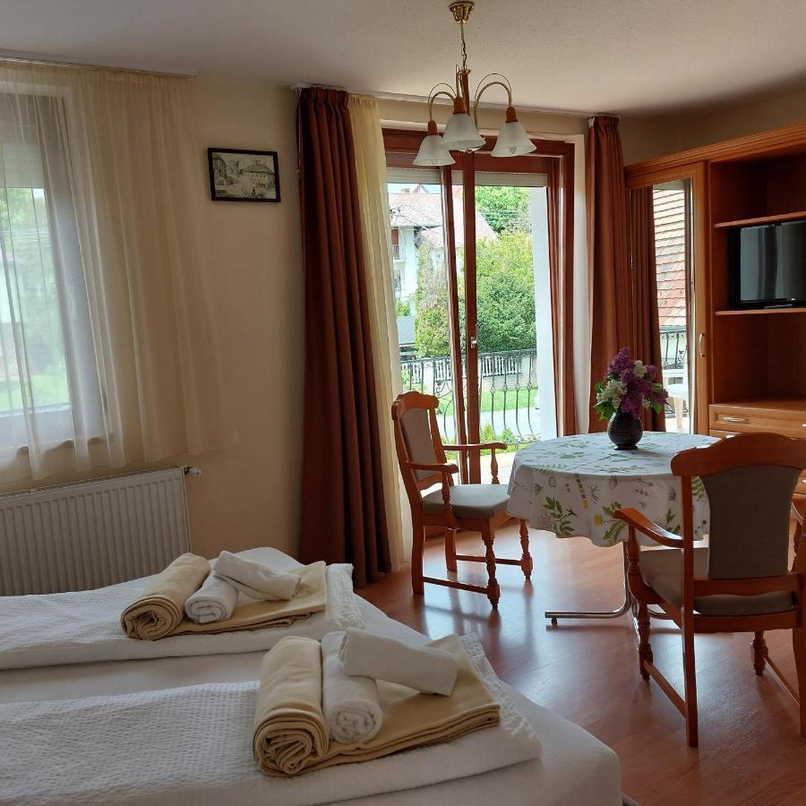Erika Apartmanhazak Hévíz Exterior foto
