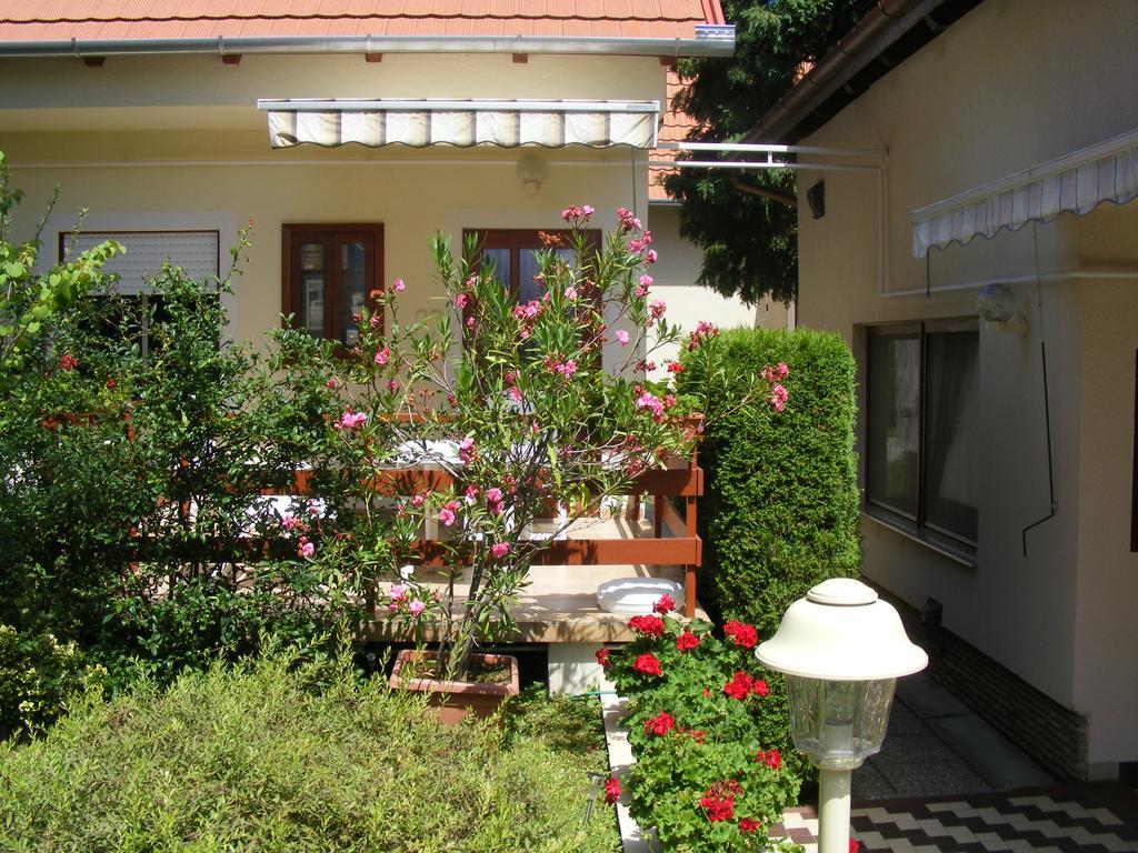 Erika Apartmanhazak Hévíz Exterior foto