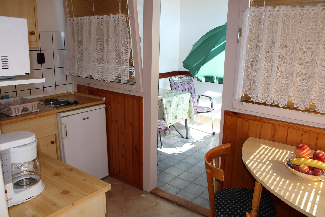 Erika Apartmanhazak Hévíz Exterior foto
